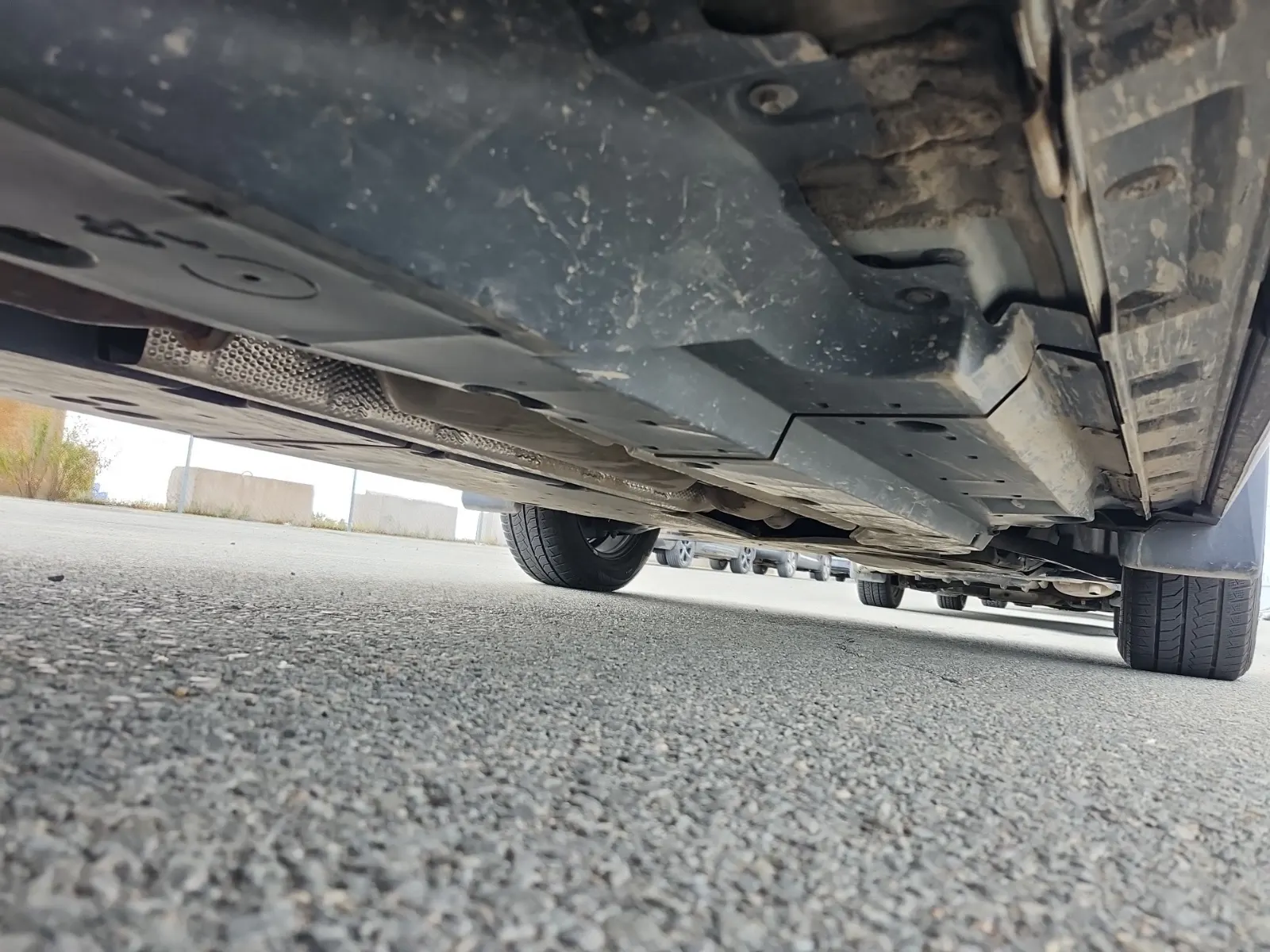 Undercarriage - Passenger Photo