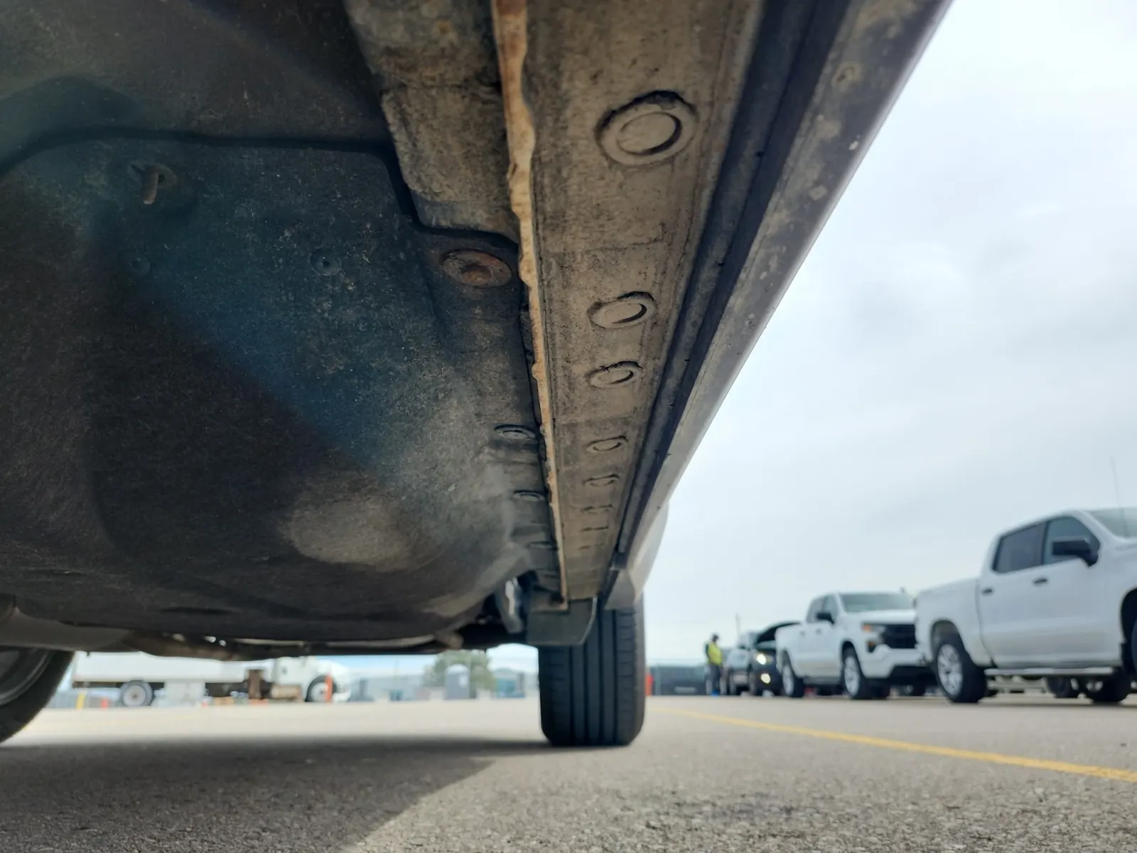 Undercarriage - Driver Photo