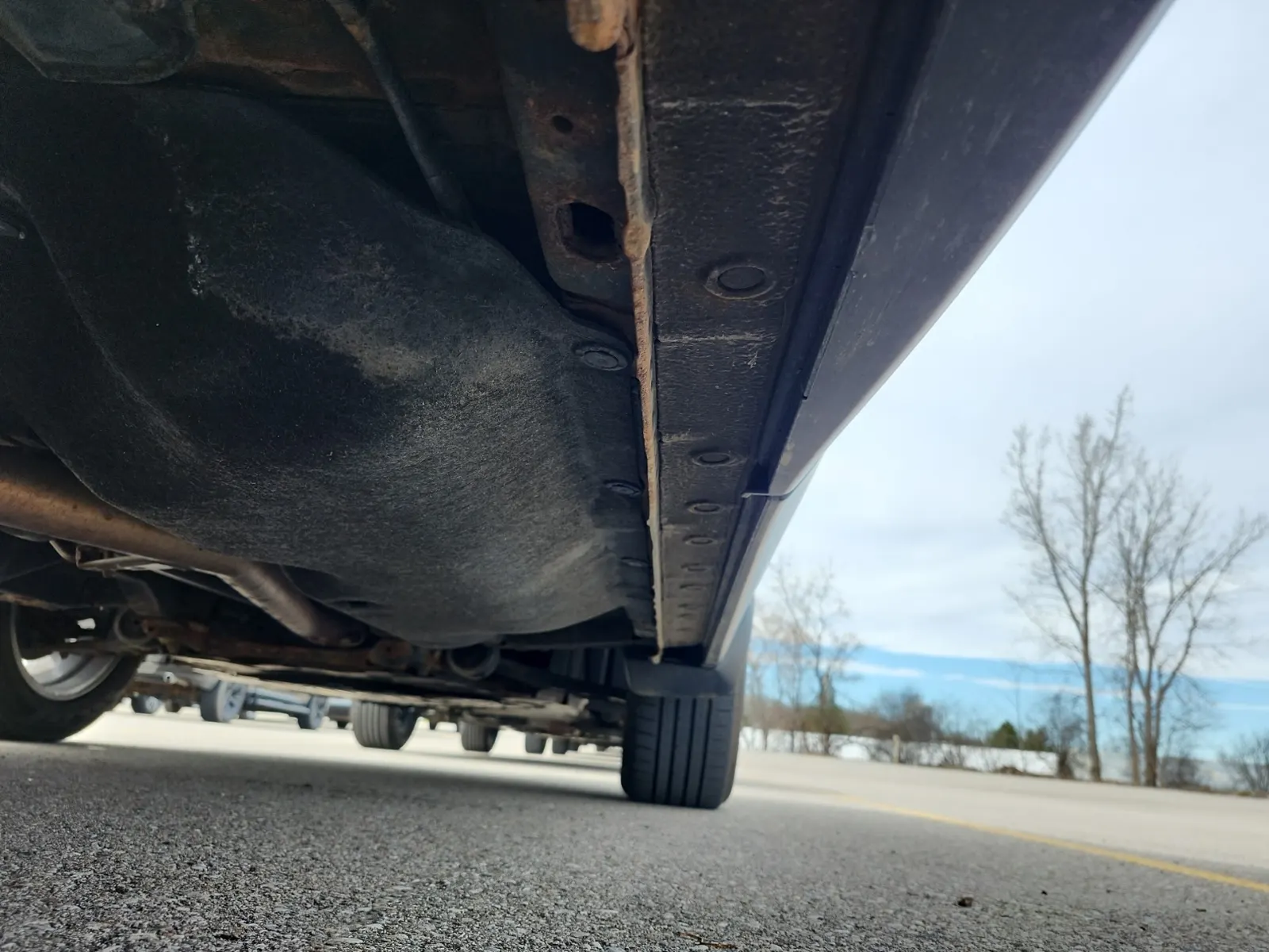 Undercarriage - Passenger Photo