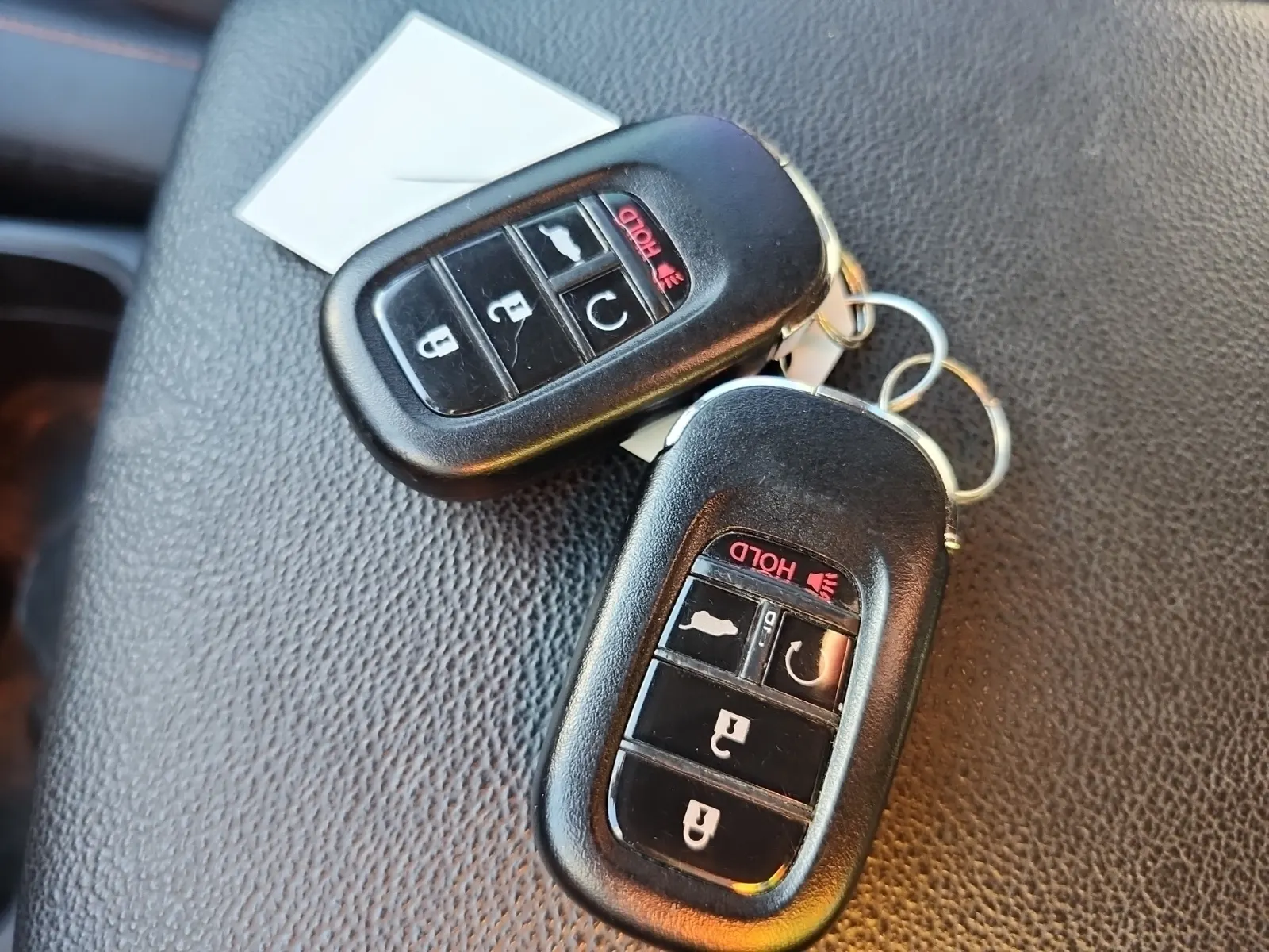 Keys/Fobs/Manual Photo