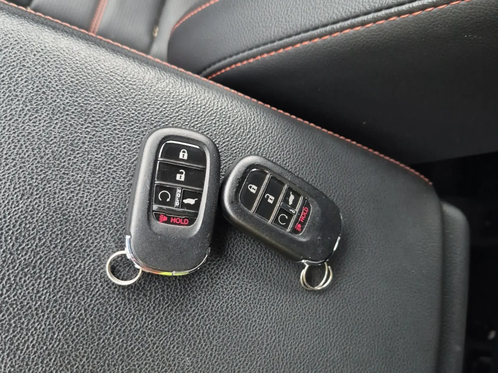 Keys/Fobs/Manual Photo