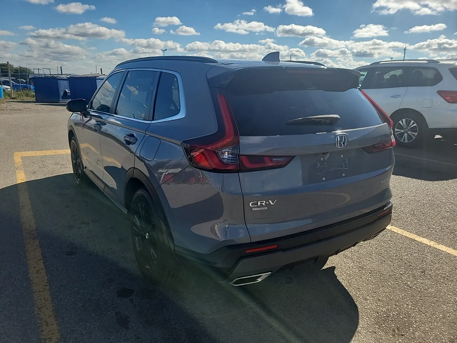 Driver Rear 3/4 Photo