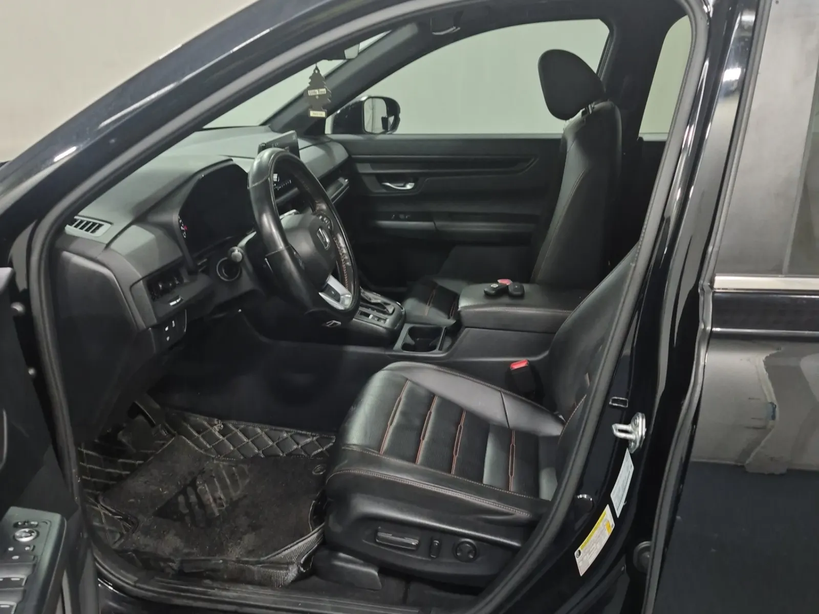 Front Interior Photo