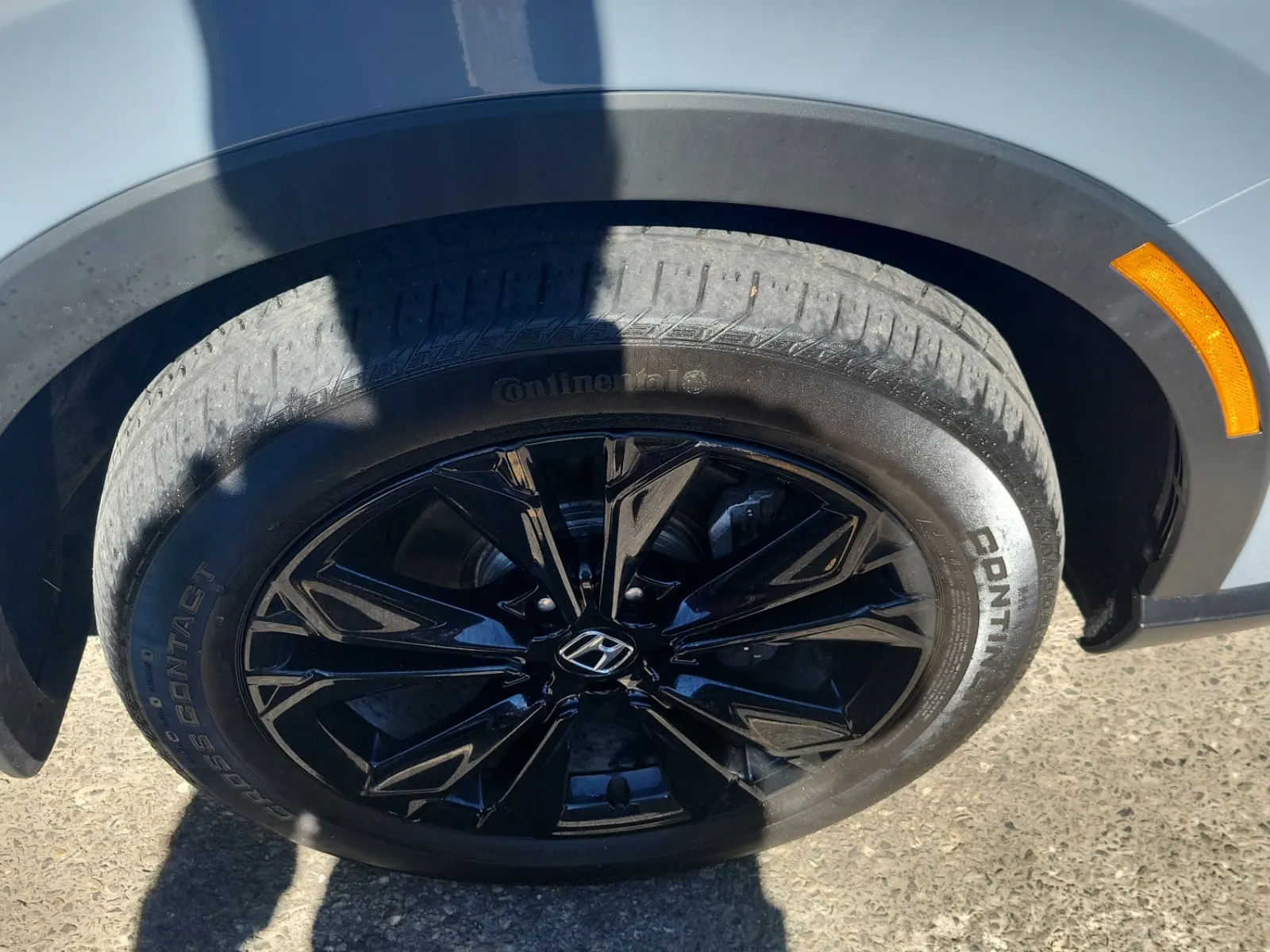Right Front Wheel/Tire Photo