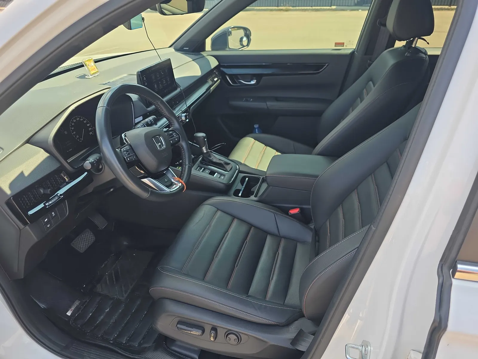 Interior driver side