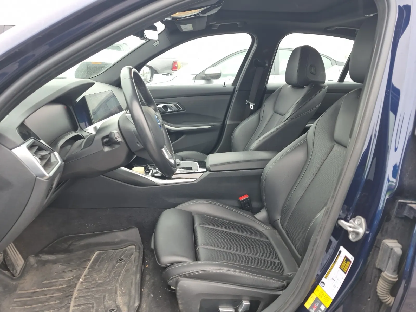 Front Interior Photo