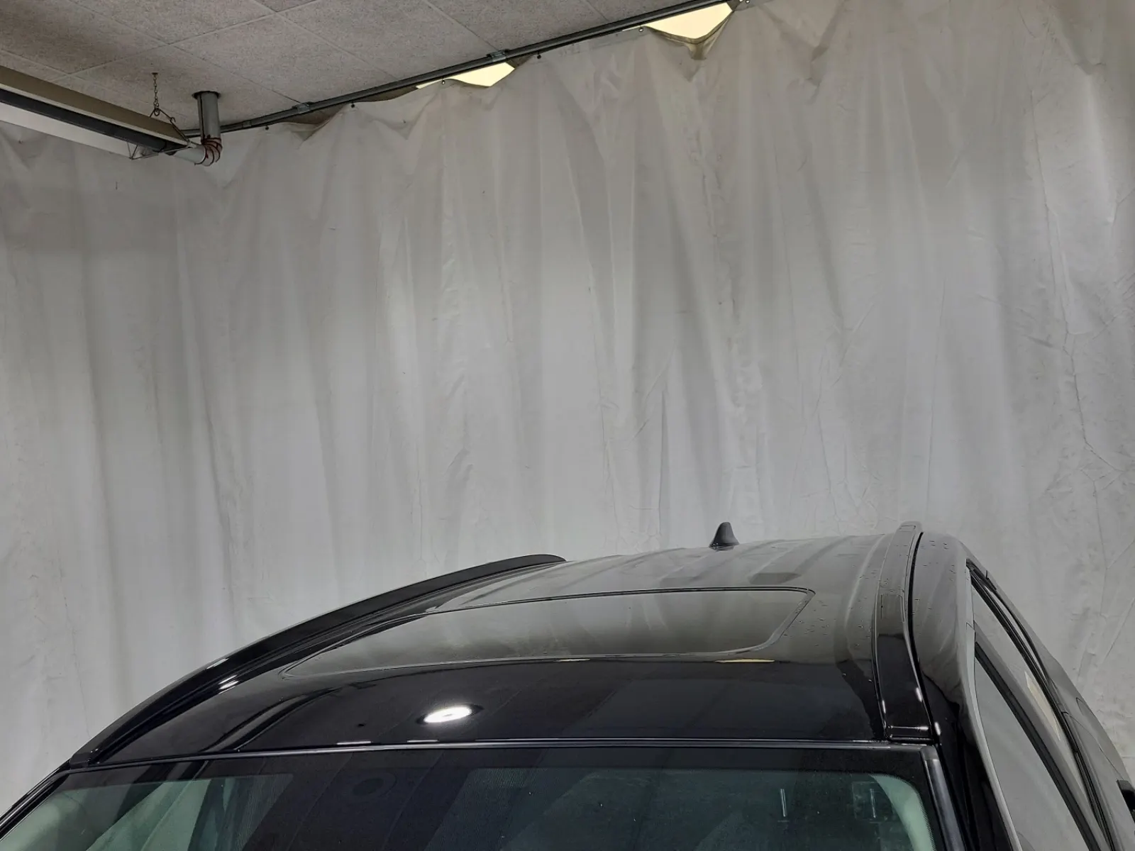 Exterior Roof Photo