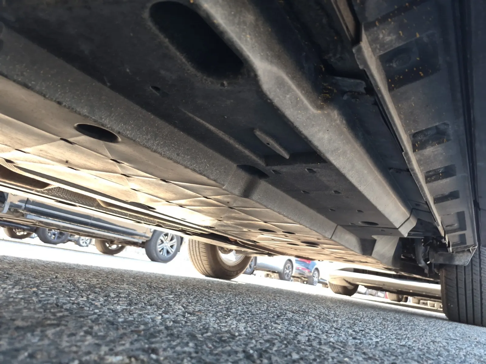 Undercarriage - Driver Photo