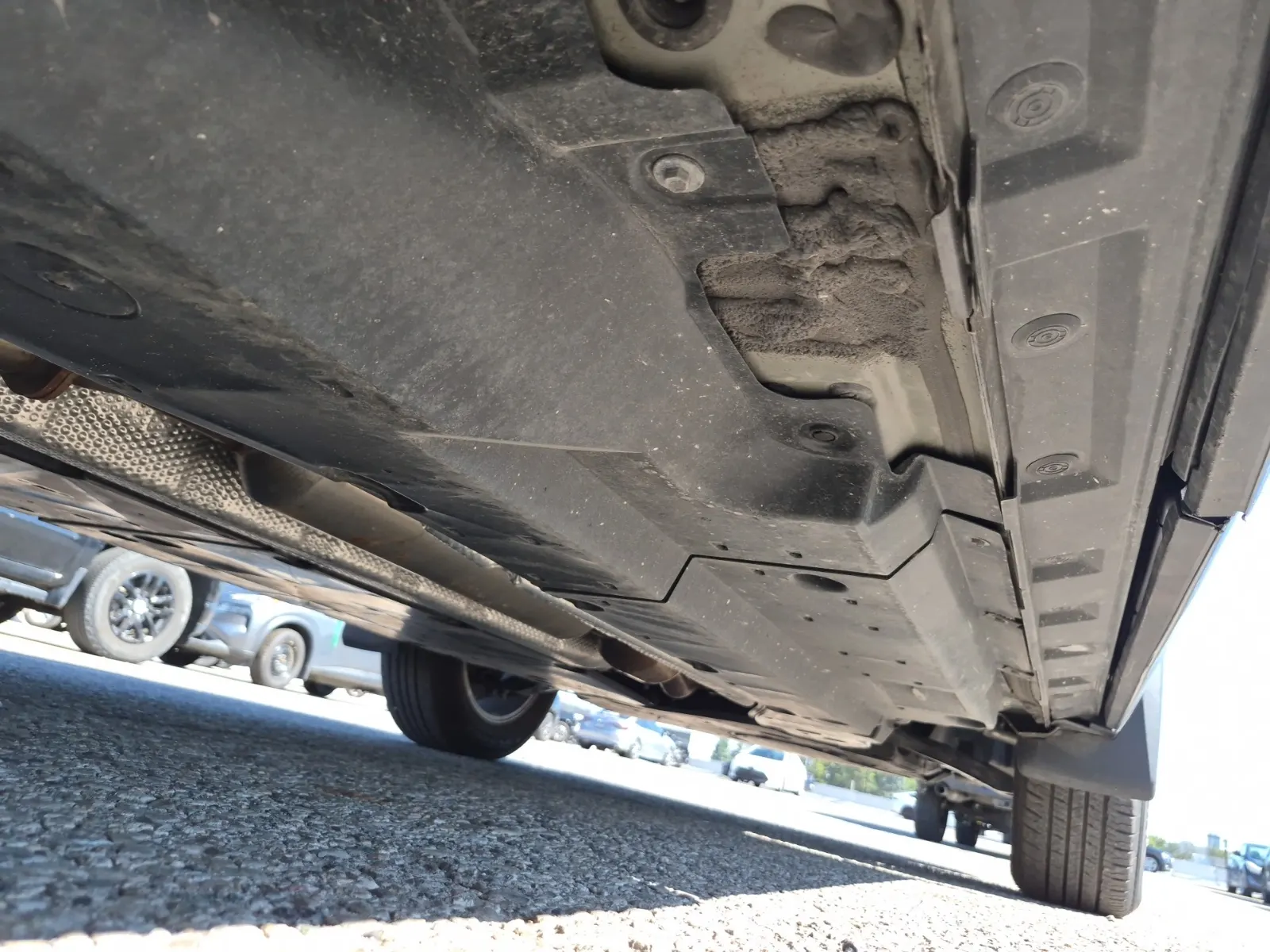 Undercarriage - Passenger Photo