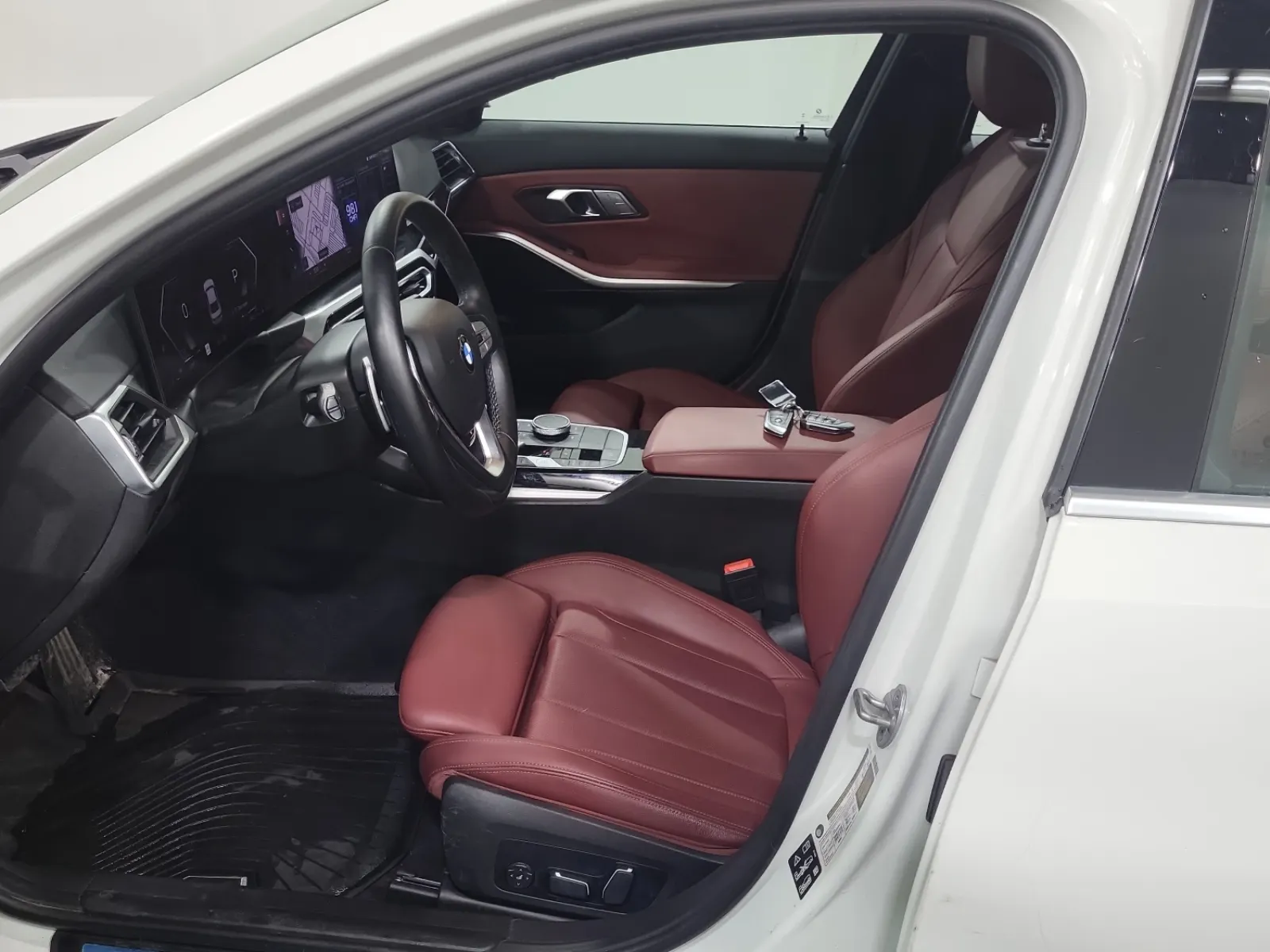 Front Interior Photo