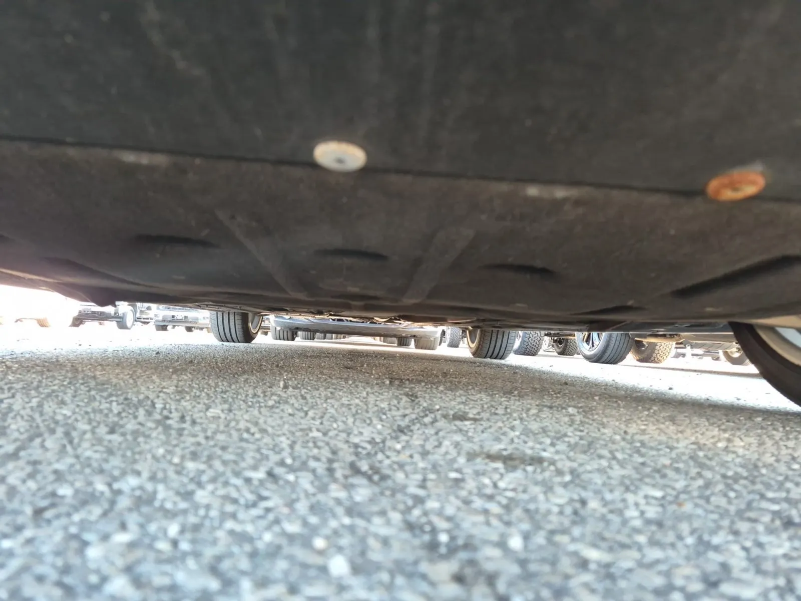 Undercarriage - Front Photo