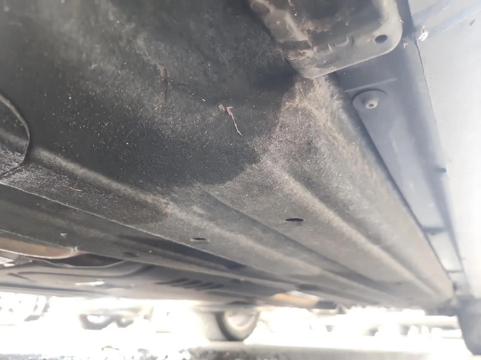 Undercarriage - Driver Photo