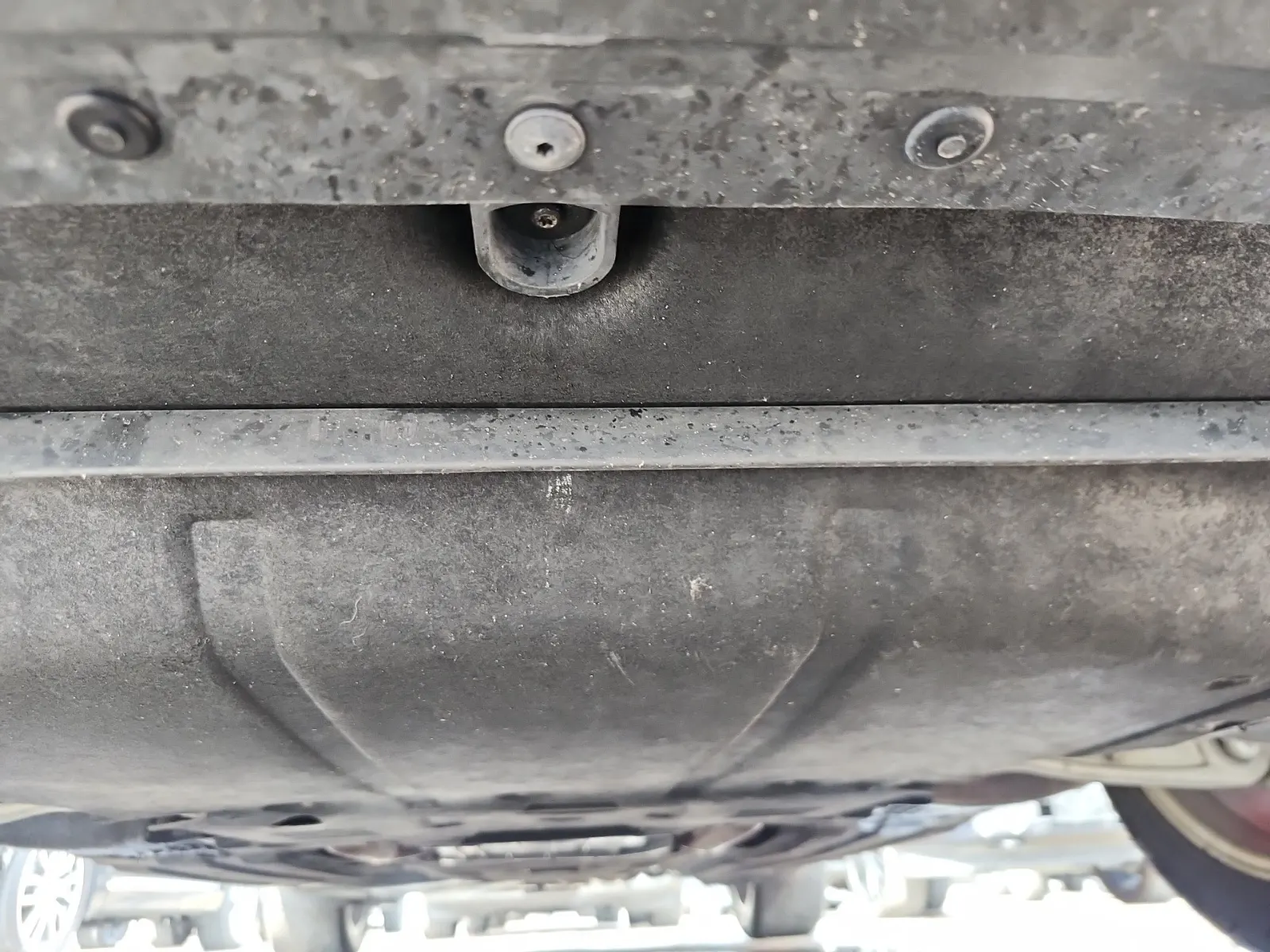 Undercarriage - Front Photo