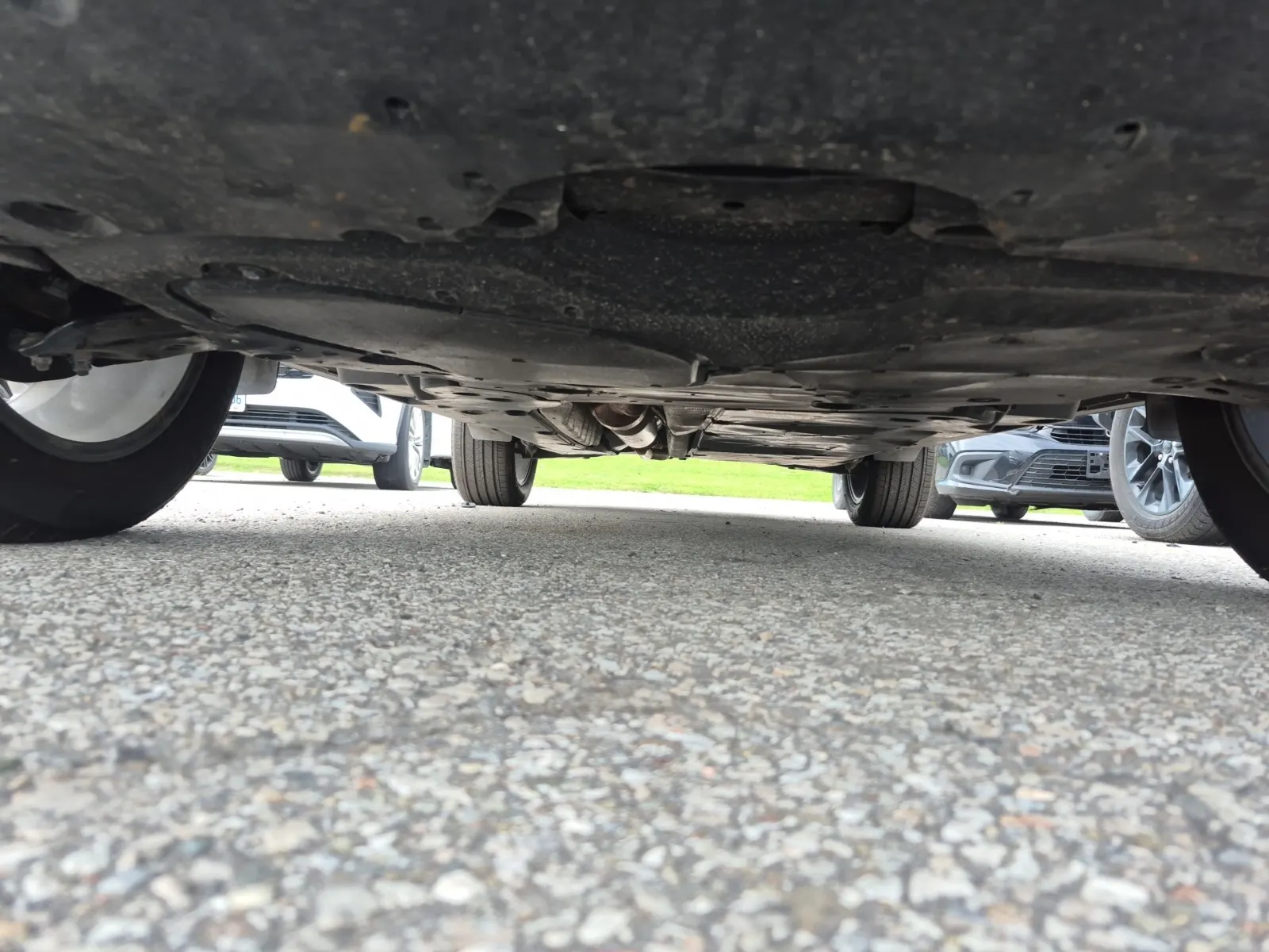 Undercarriage - Front Photo