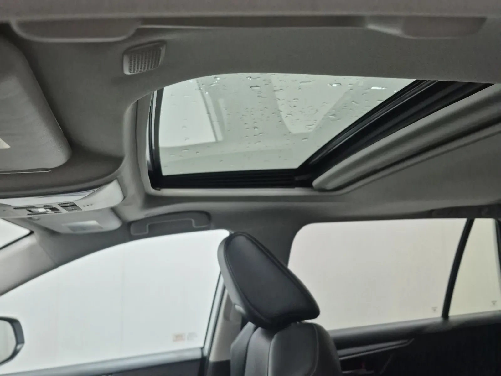 Interior Roof Photo