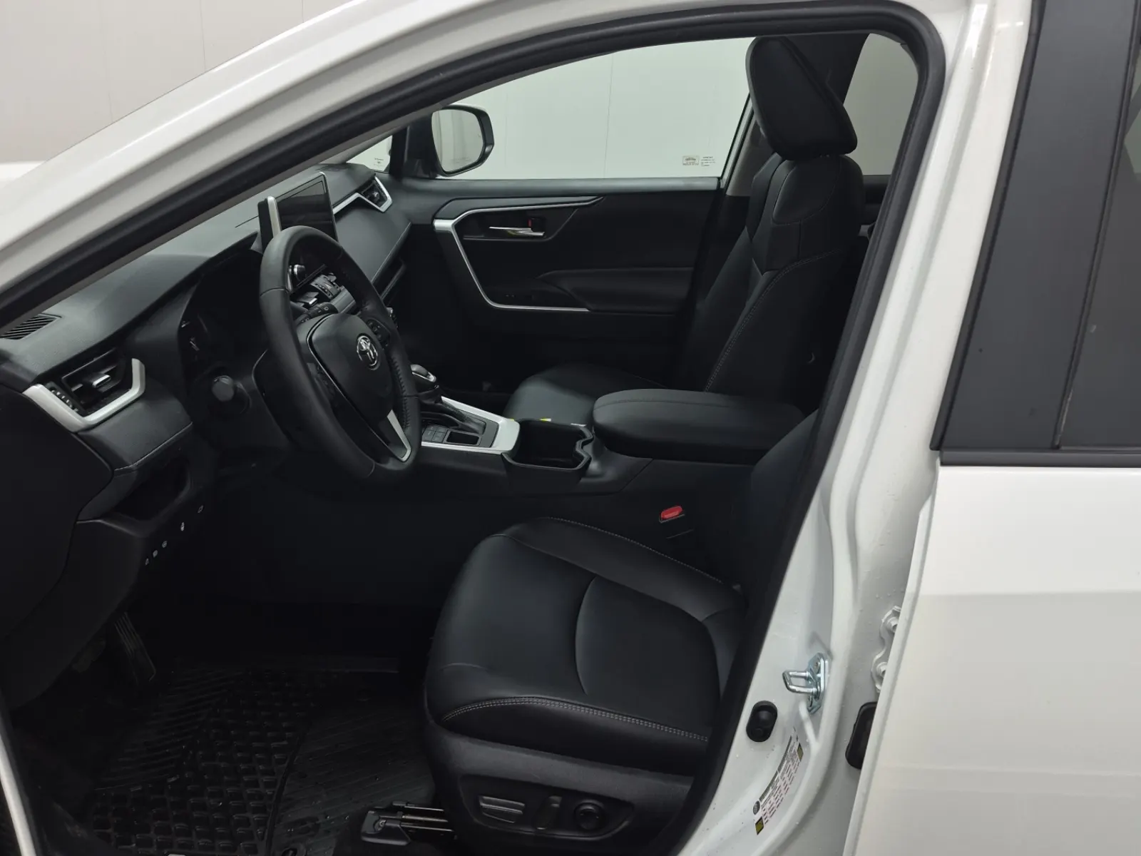 Front Interior Photo
