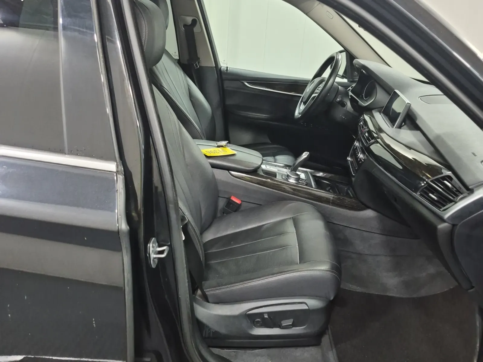 Right Side Interior Photo