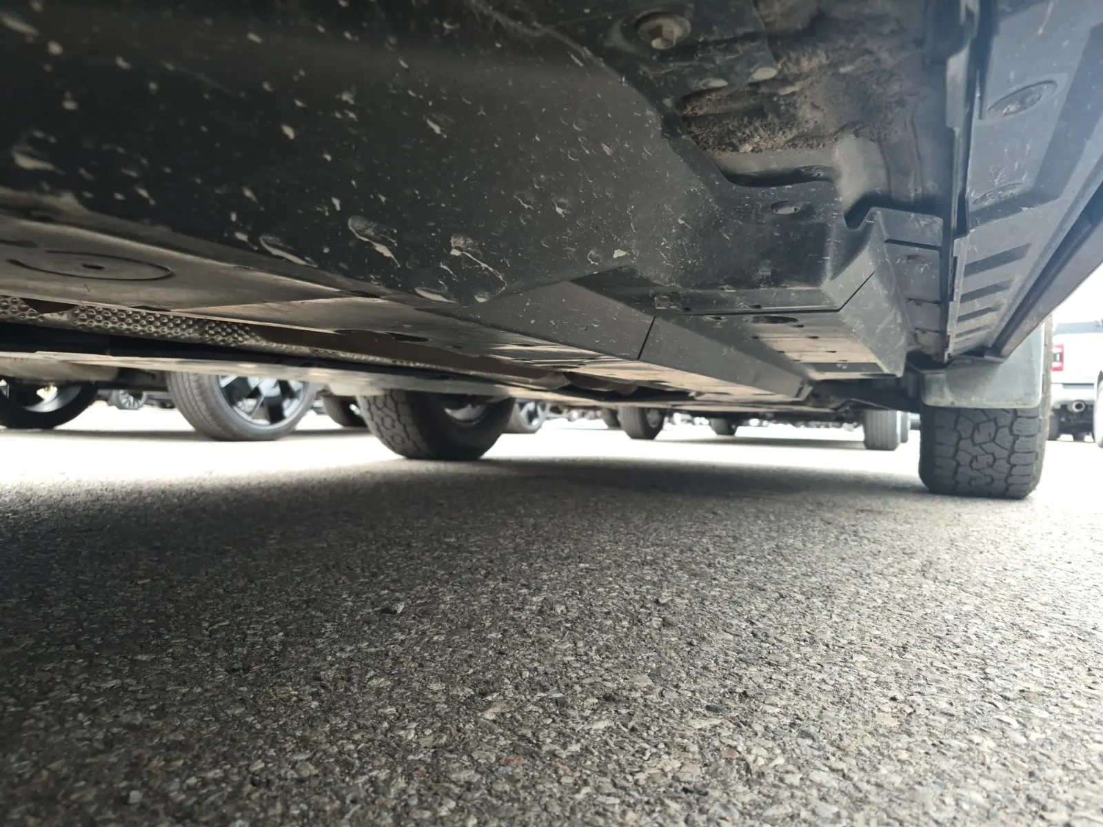 Undercarriage - Passenger Photo