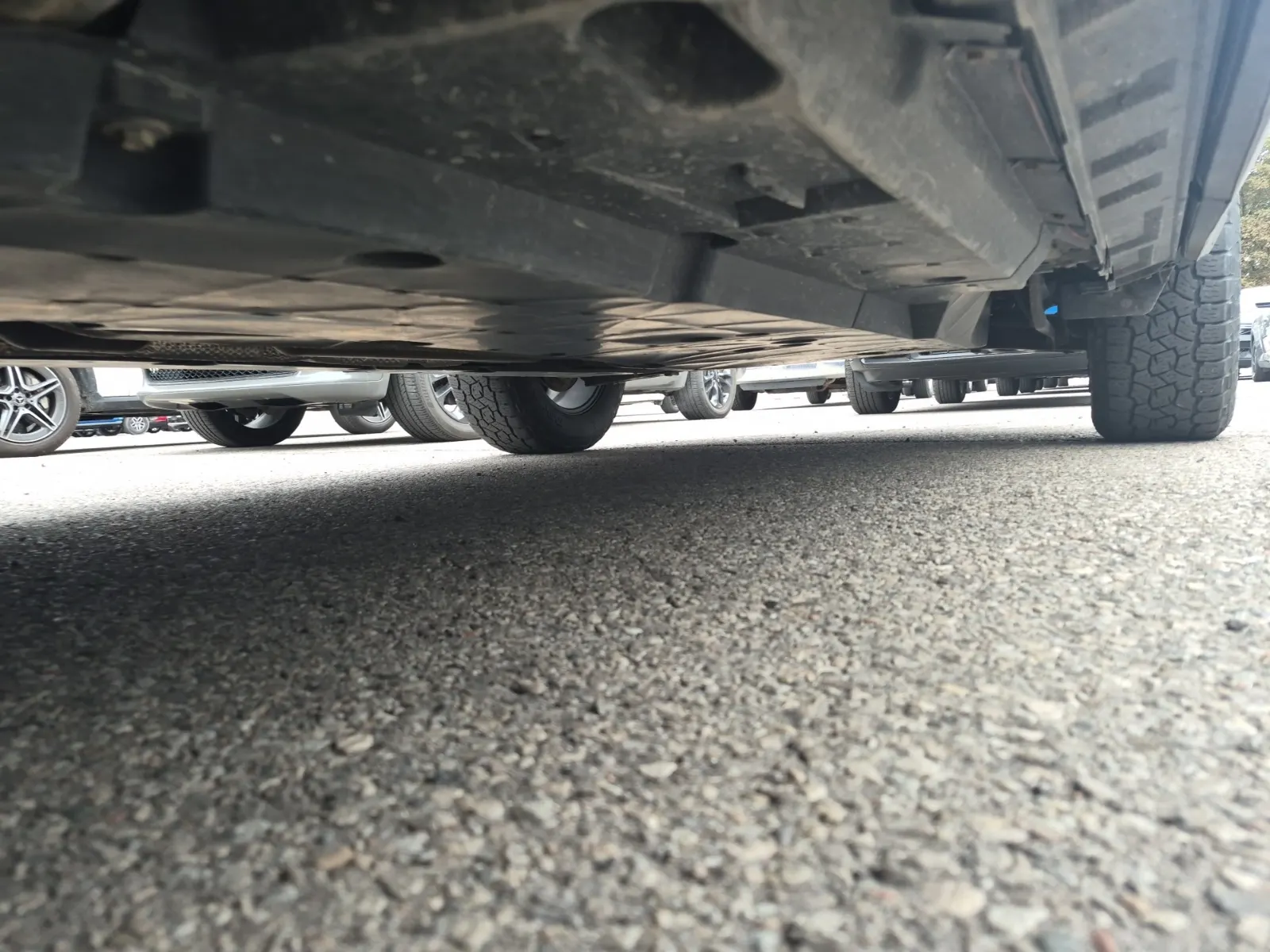 Undercarriage - Driver Photo