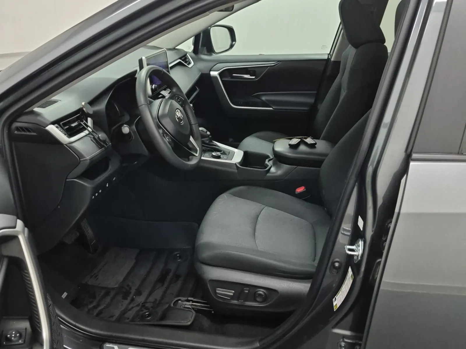 Front Interior Photo