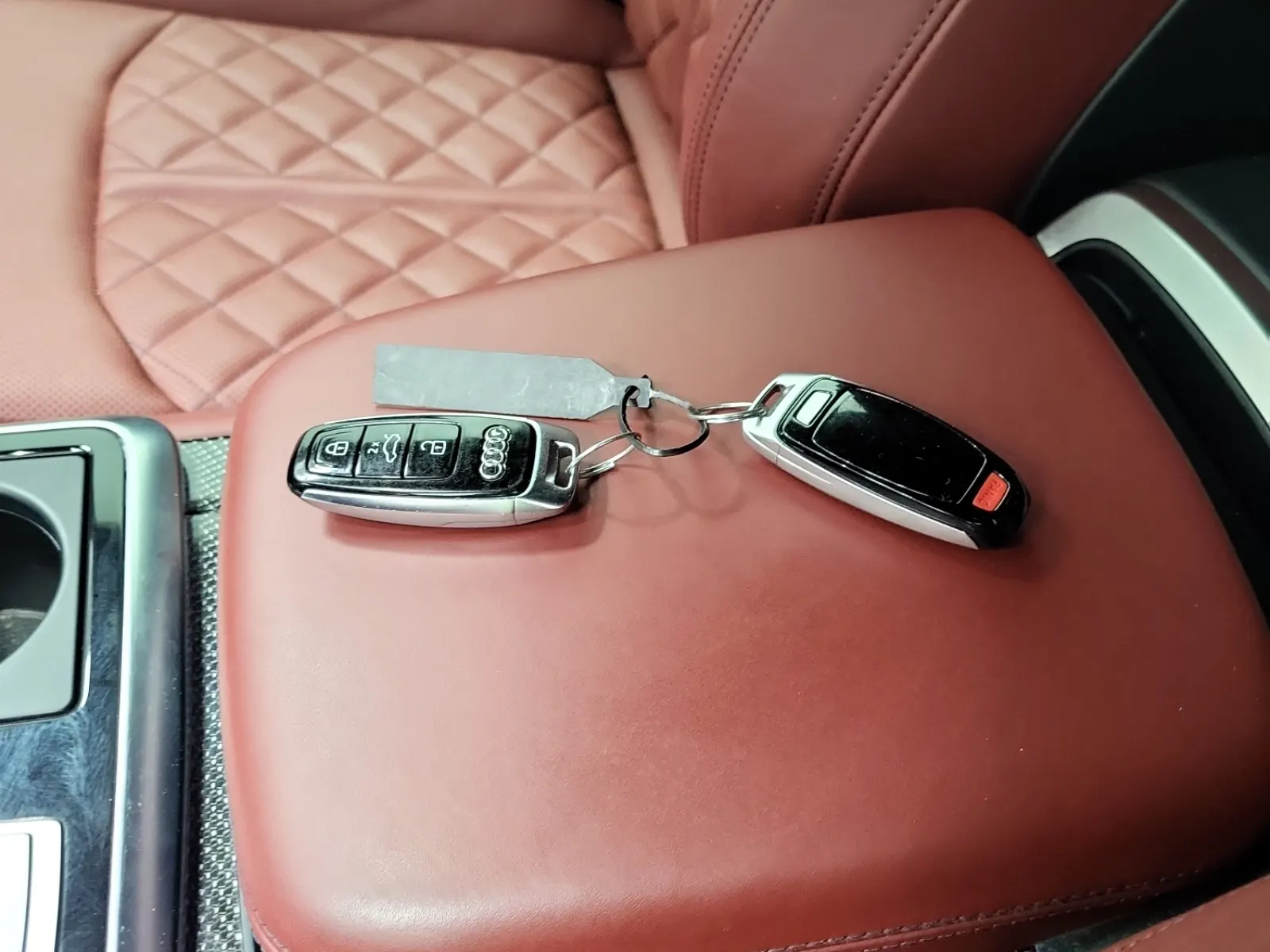 Keys/Fobs/Manual Photo