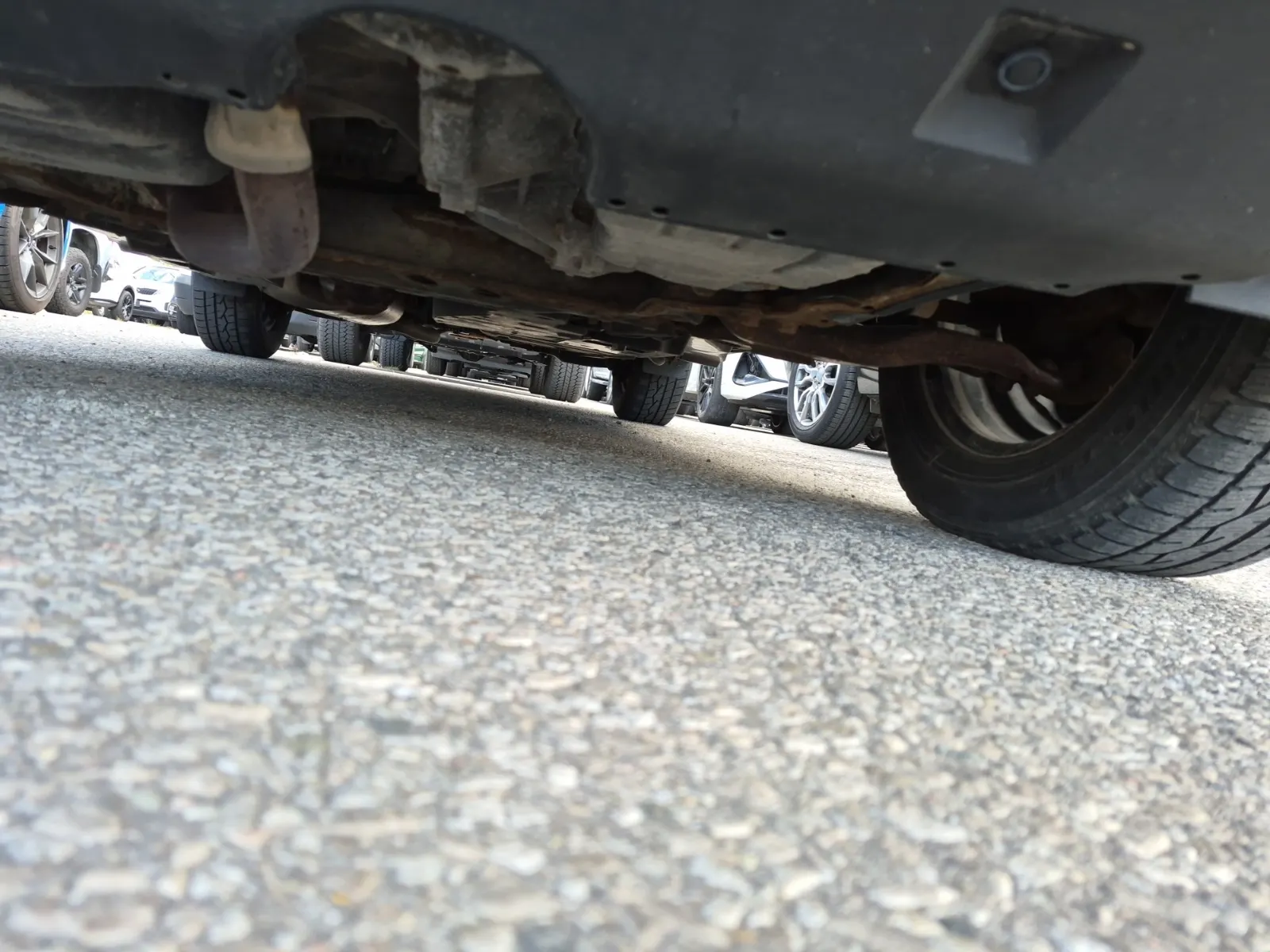 Undercarriage - Front Photo