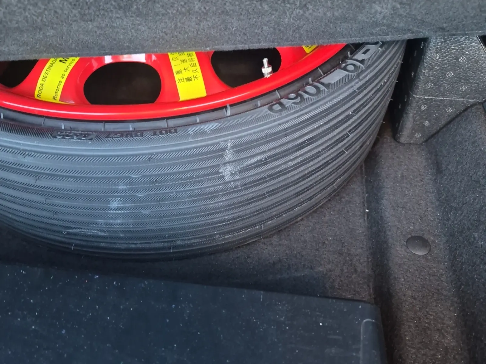 Spare Tire & Wheel Photo