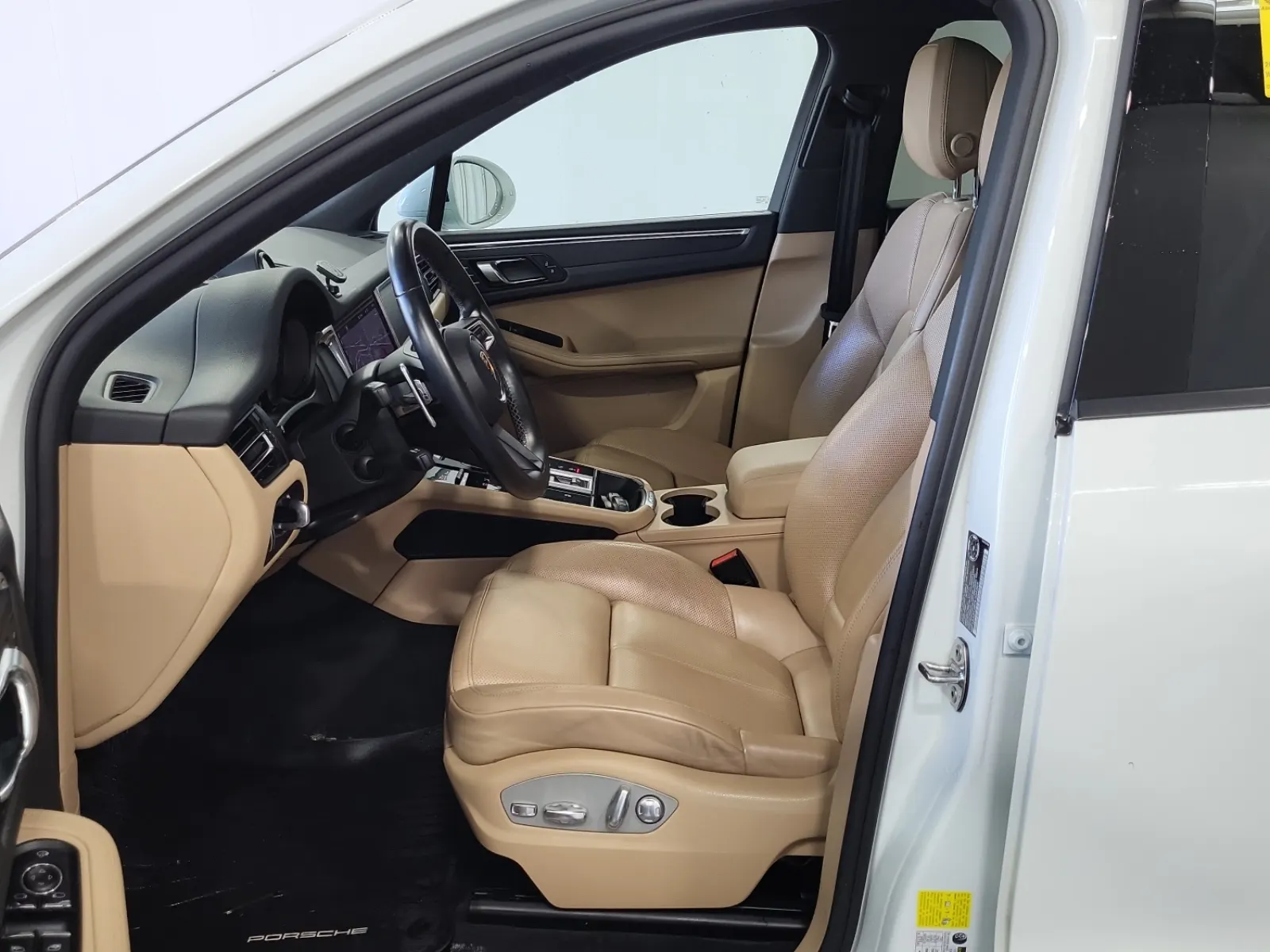 Front Interior Photo