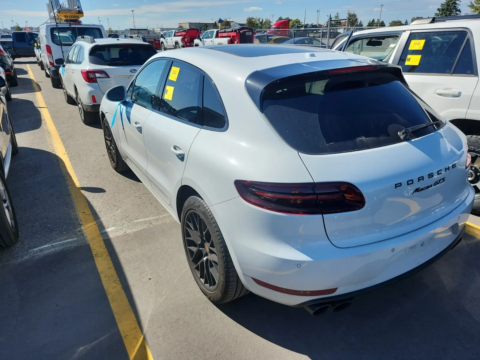 Driver Rear 3/4 Photo
