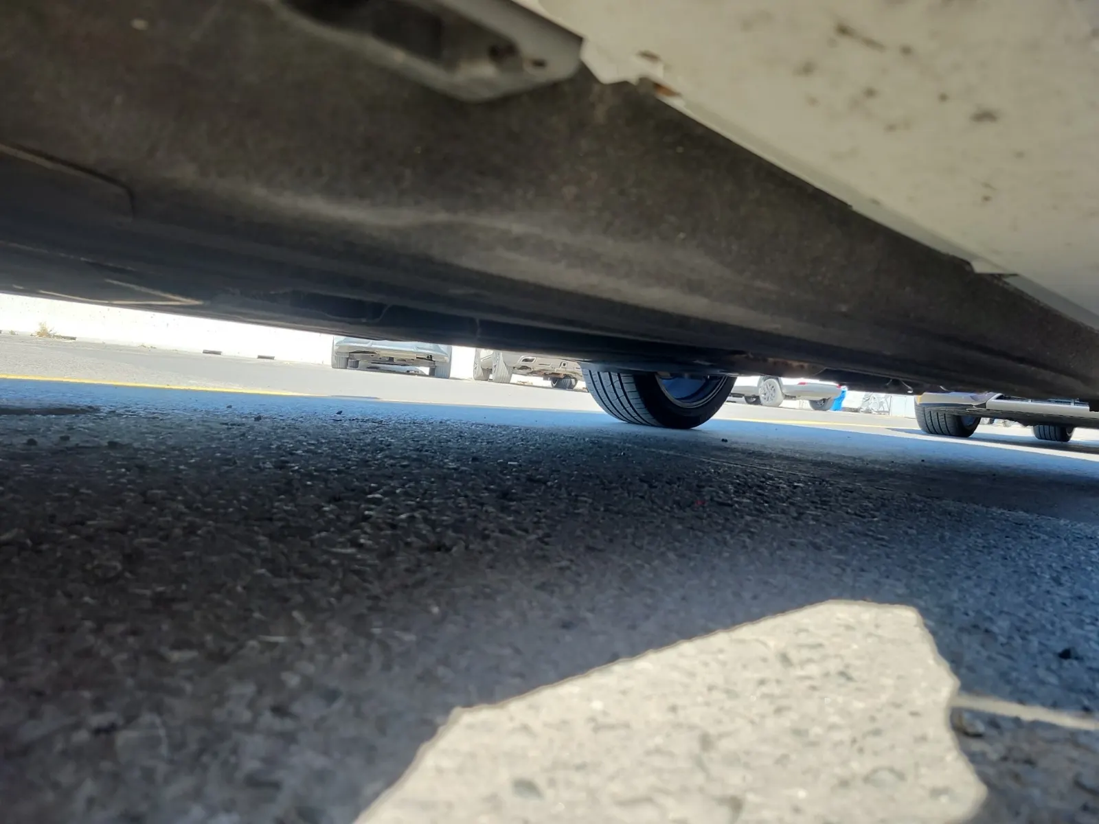 Undercarriage - Driver Photo