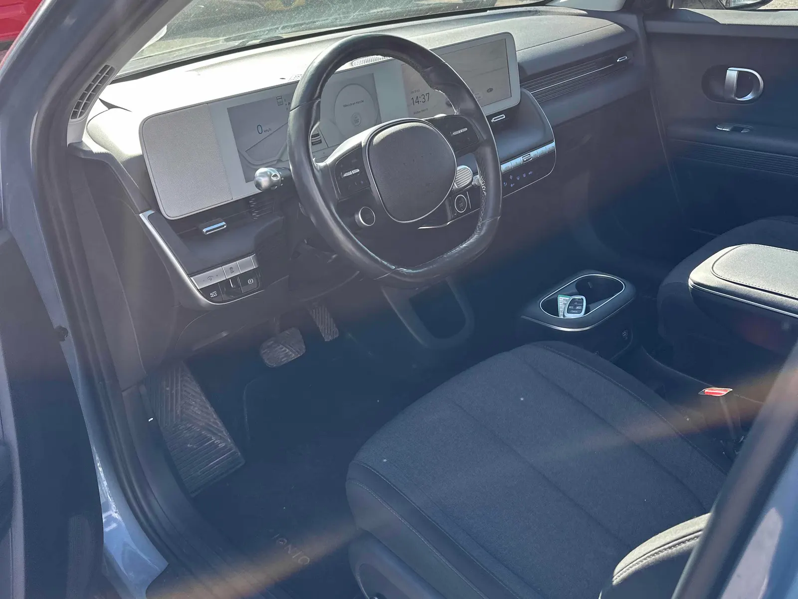 Interior driver side