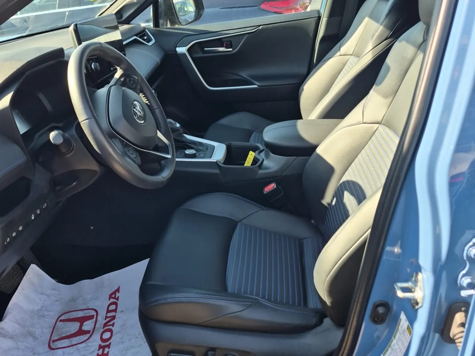 Front Interior Photo
