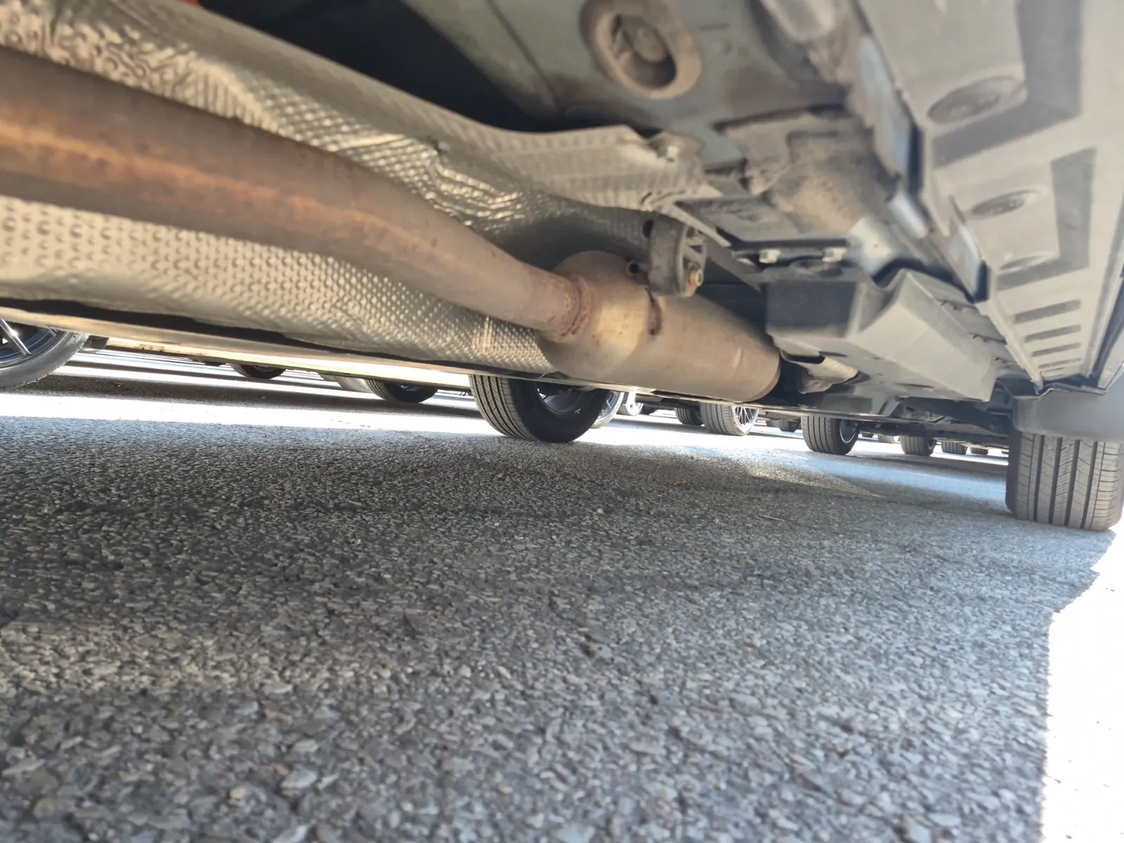 Undercarriage - Passenger Photo
