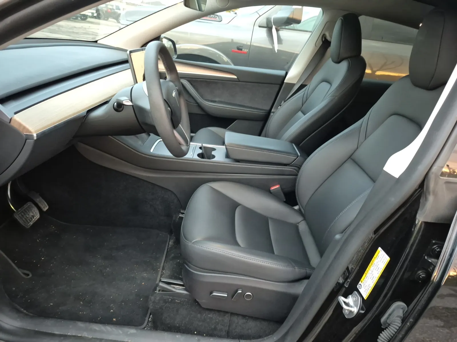 Front Interior Photo