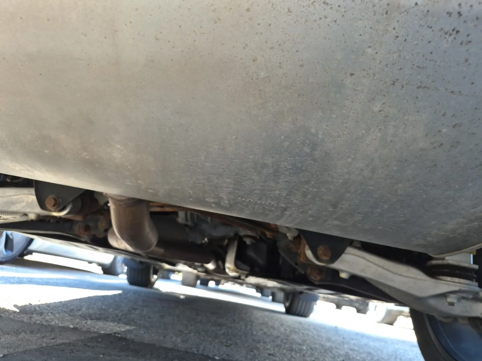 Undercarriage - Rear Photo