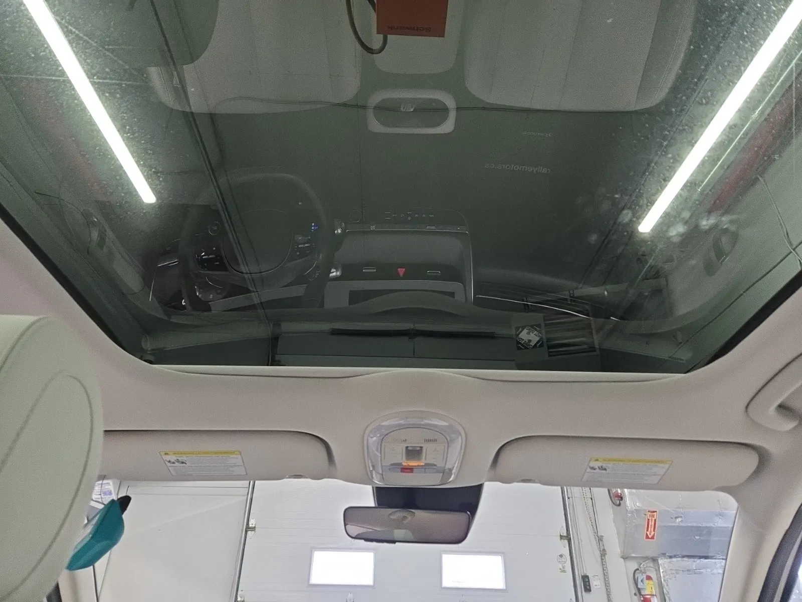 Interior Roof Photo