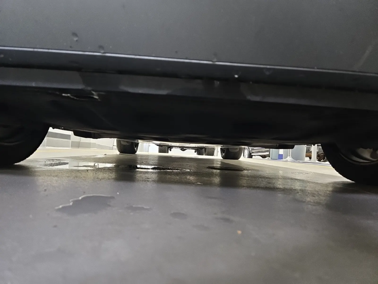 Undercarriage - Front Photo
