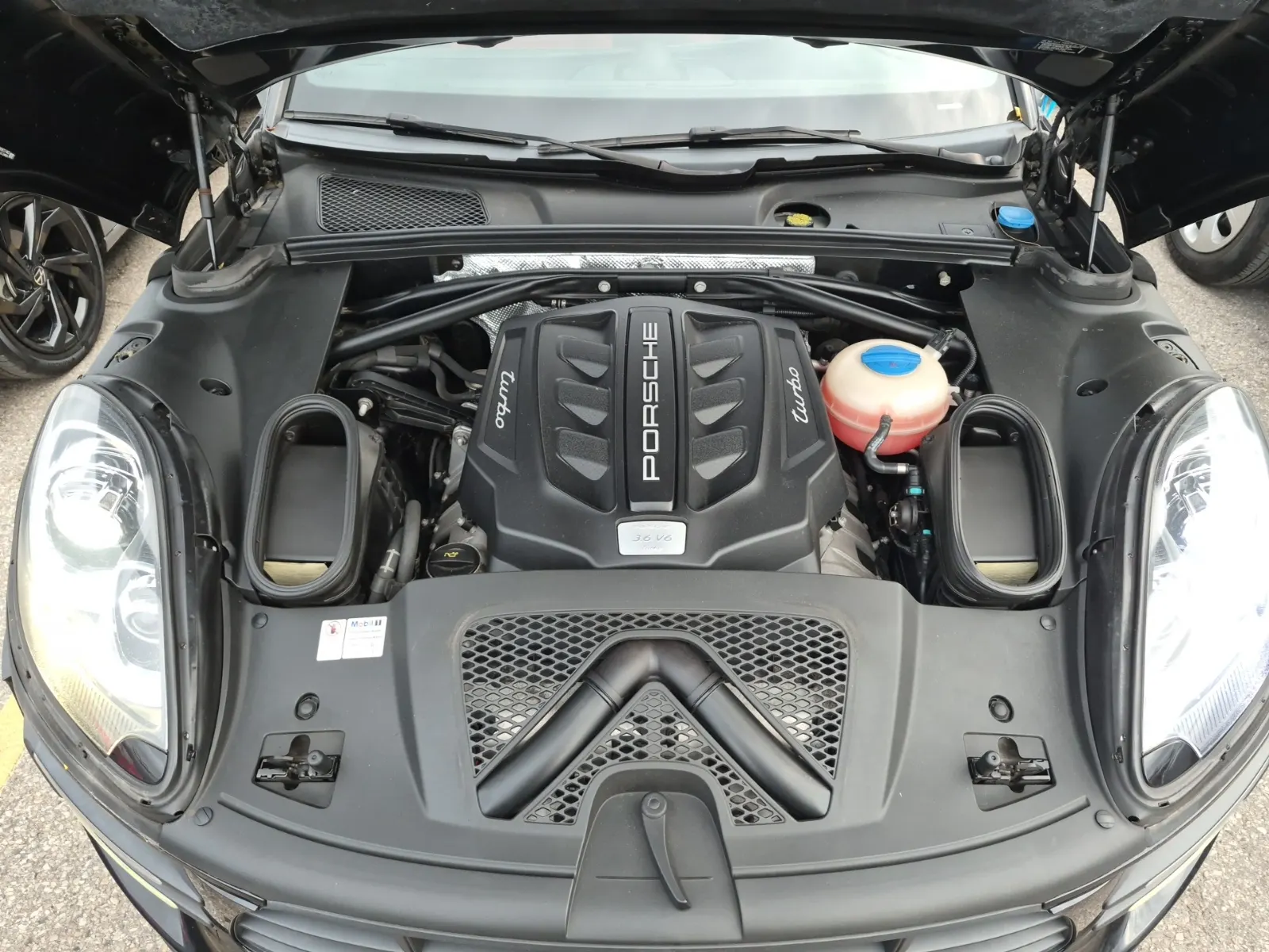 Engine Photo