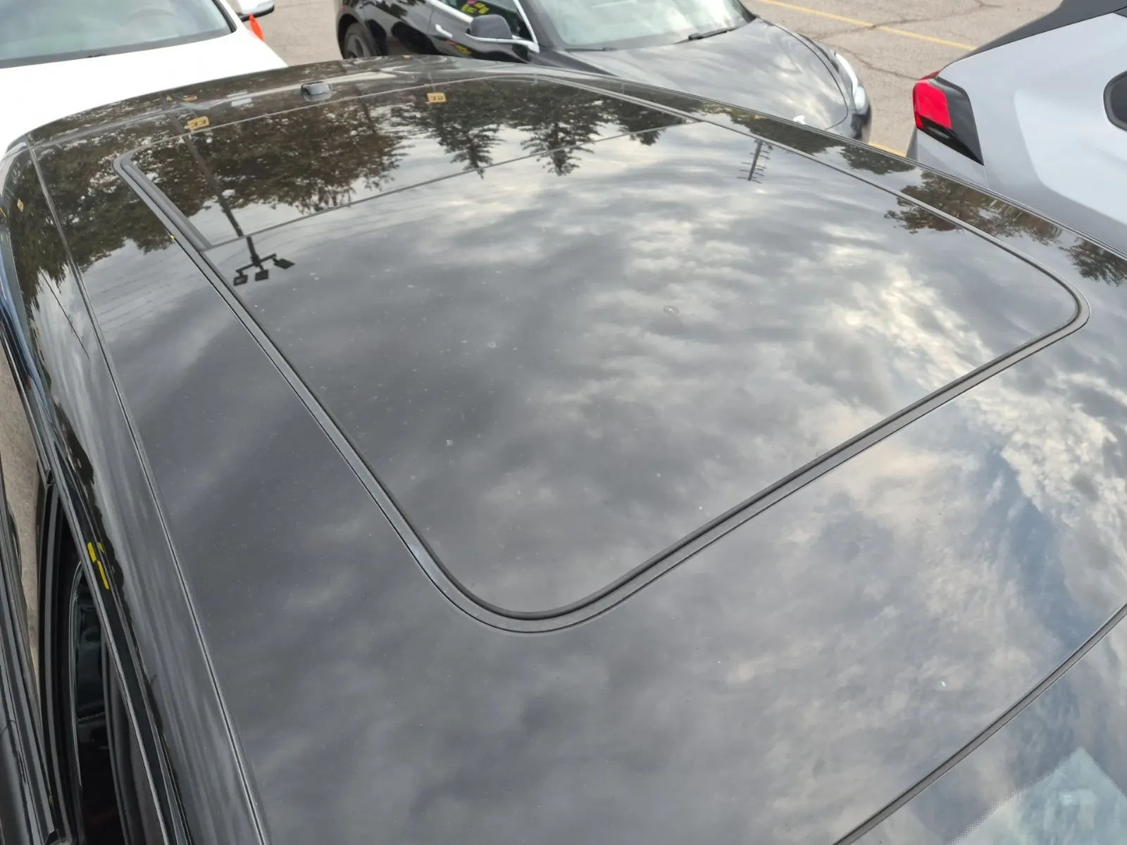 Exterior Roof Photo