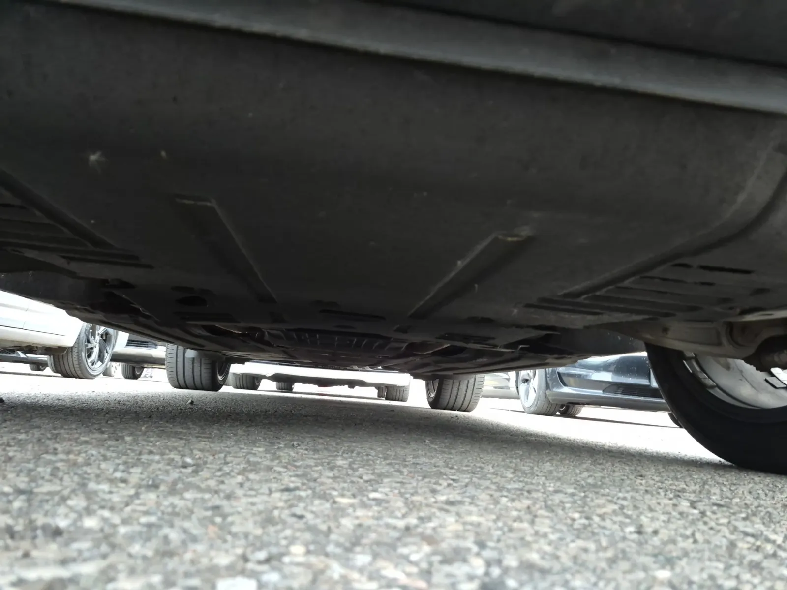 Undercarriage - Front Photo