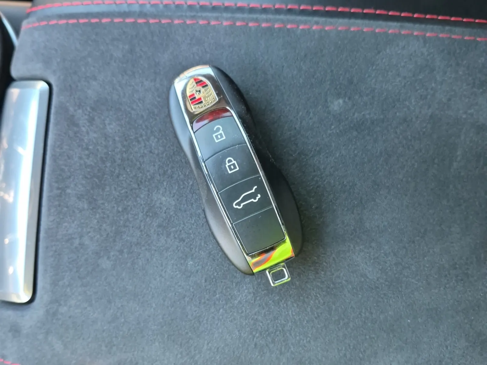 Keys/Fobs/Manual Photo