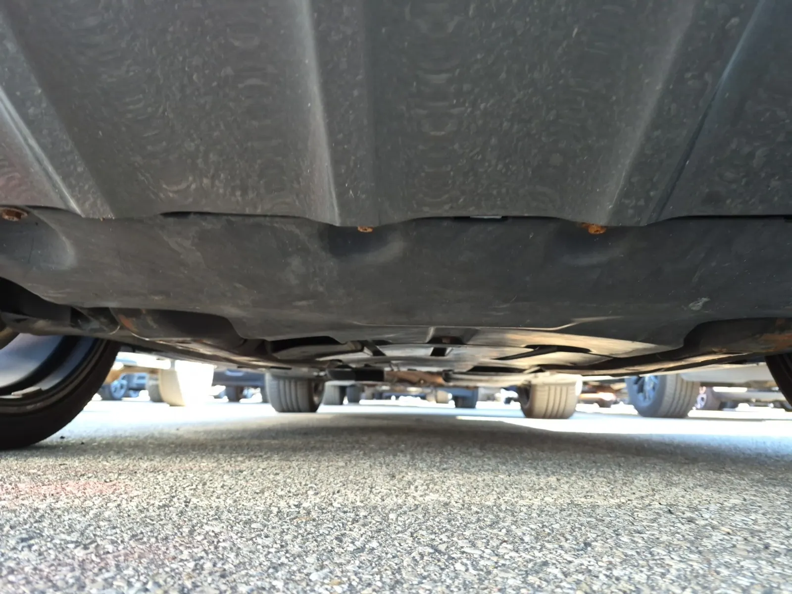 Undercarriage - Front Photo