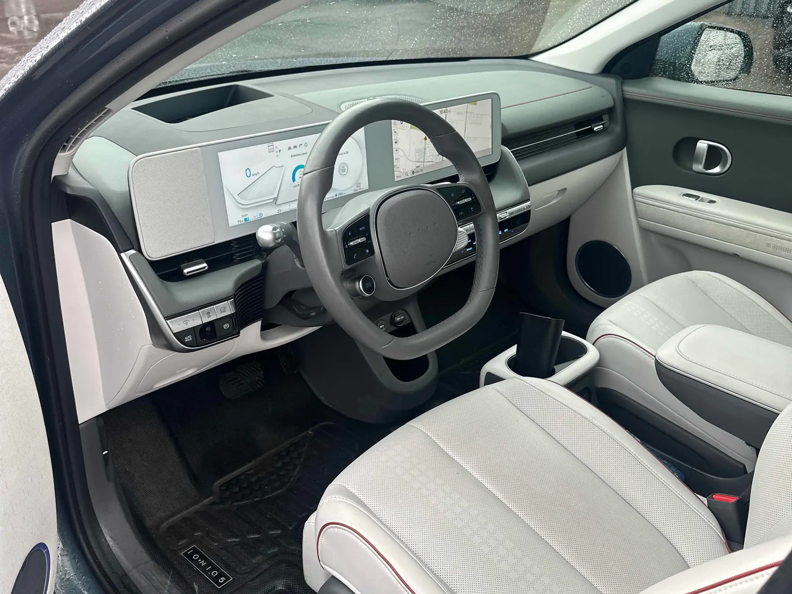 Interior driver side