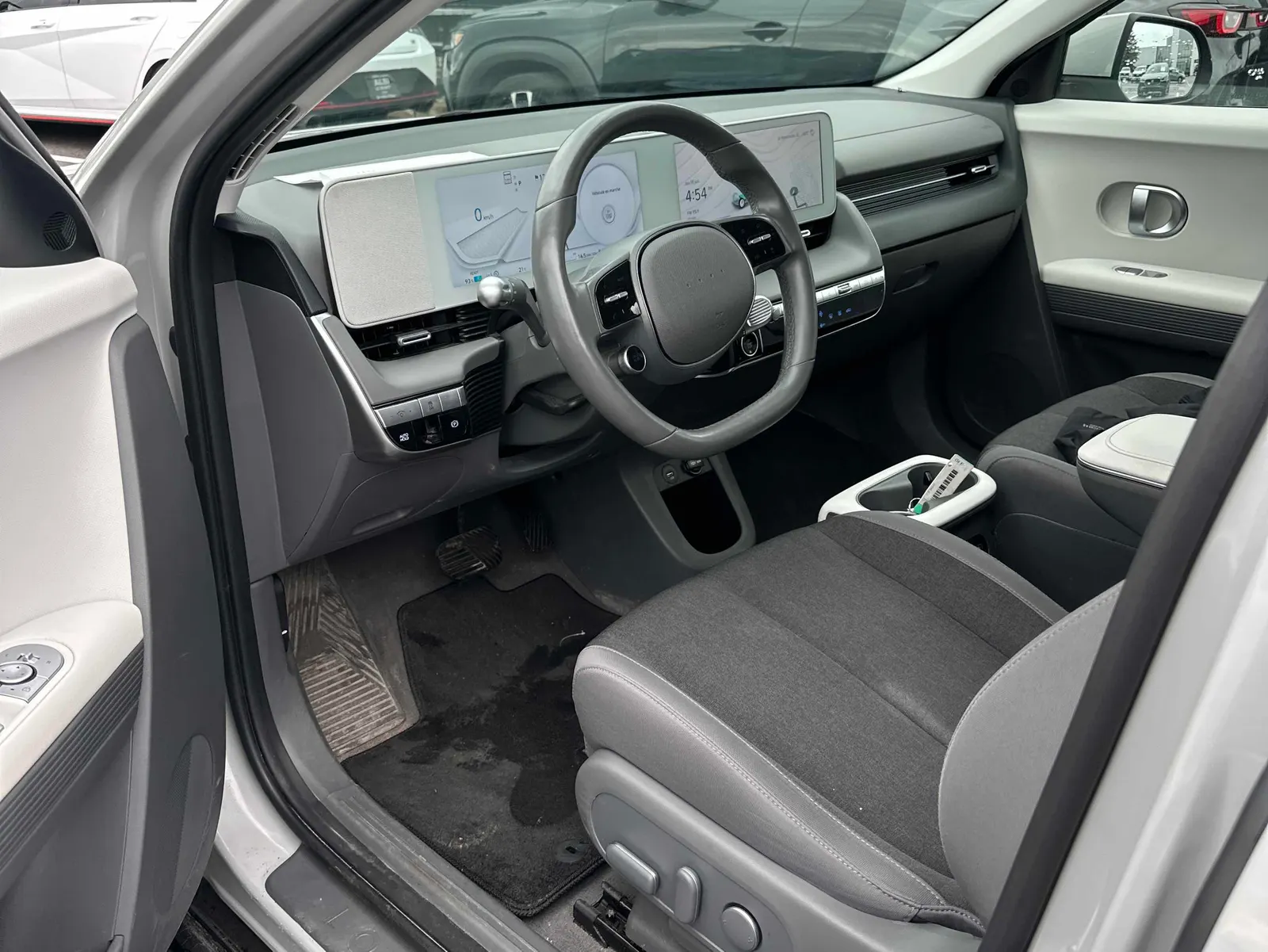 Interior driver side