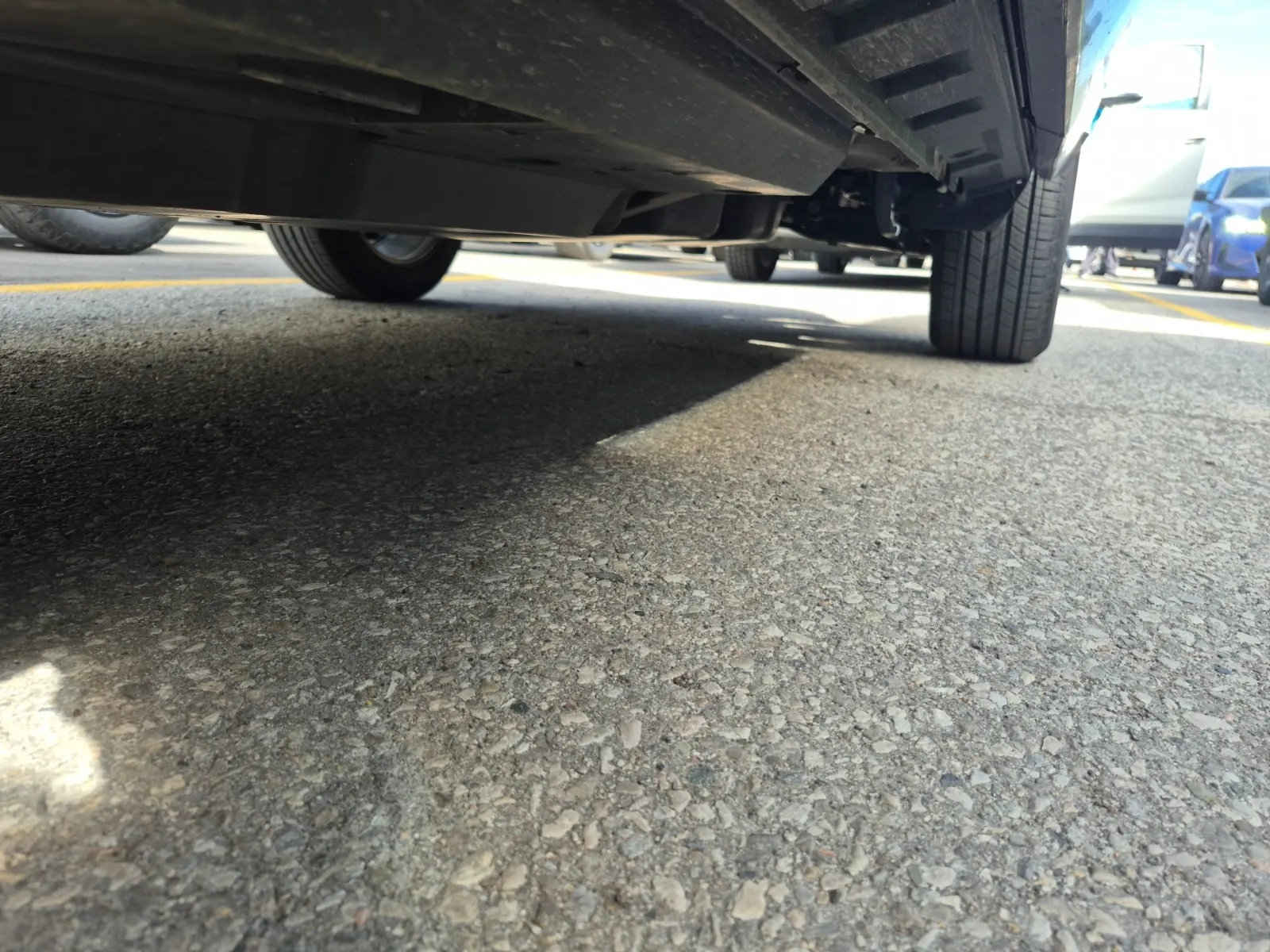 Undercarriage - Driver Photo