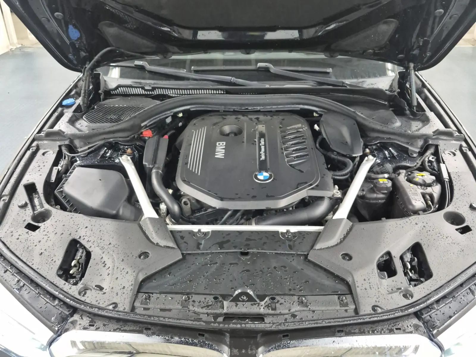 Engine Photo
