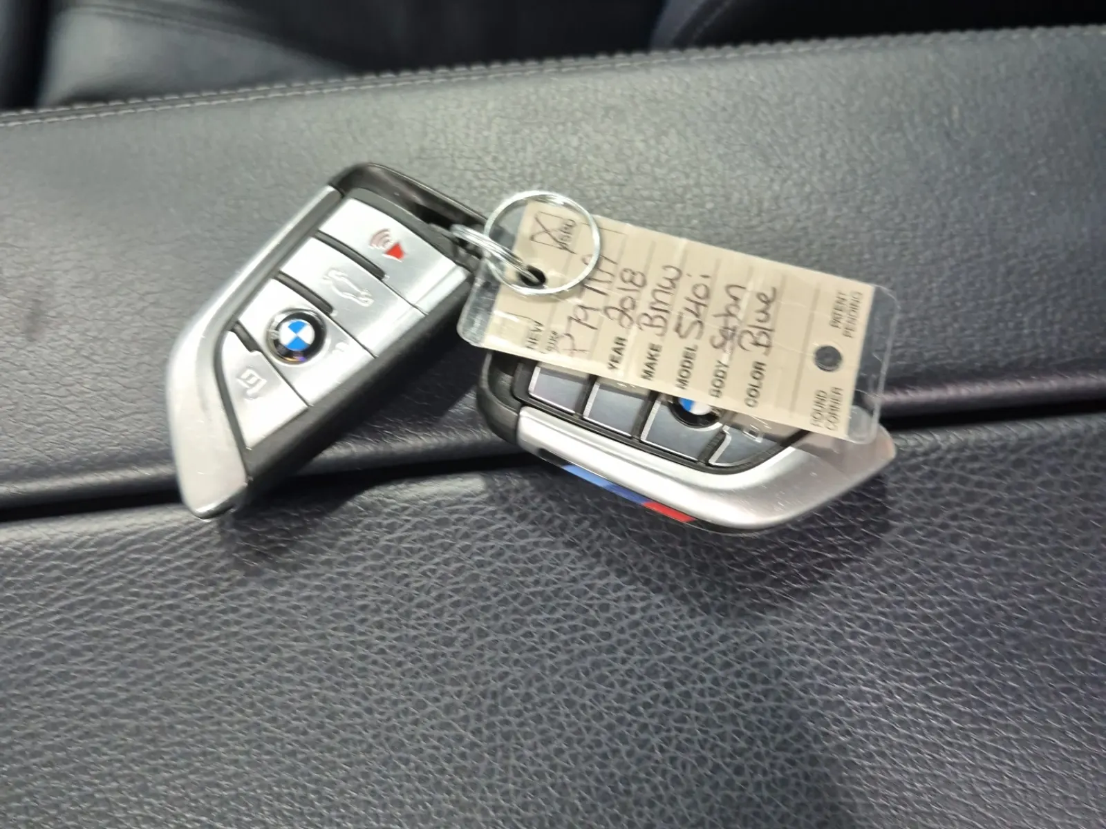 Keys/Fobs/Manual Photo
