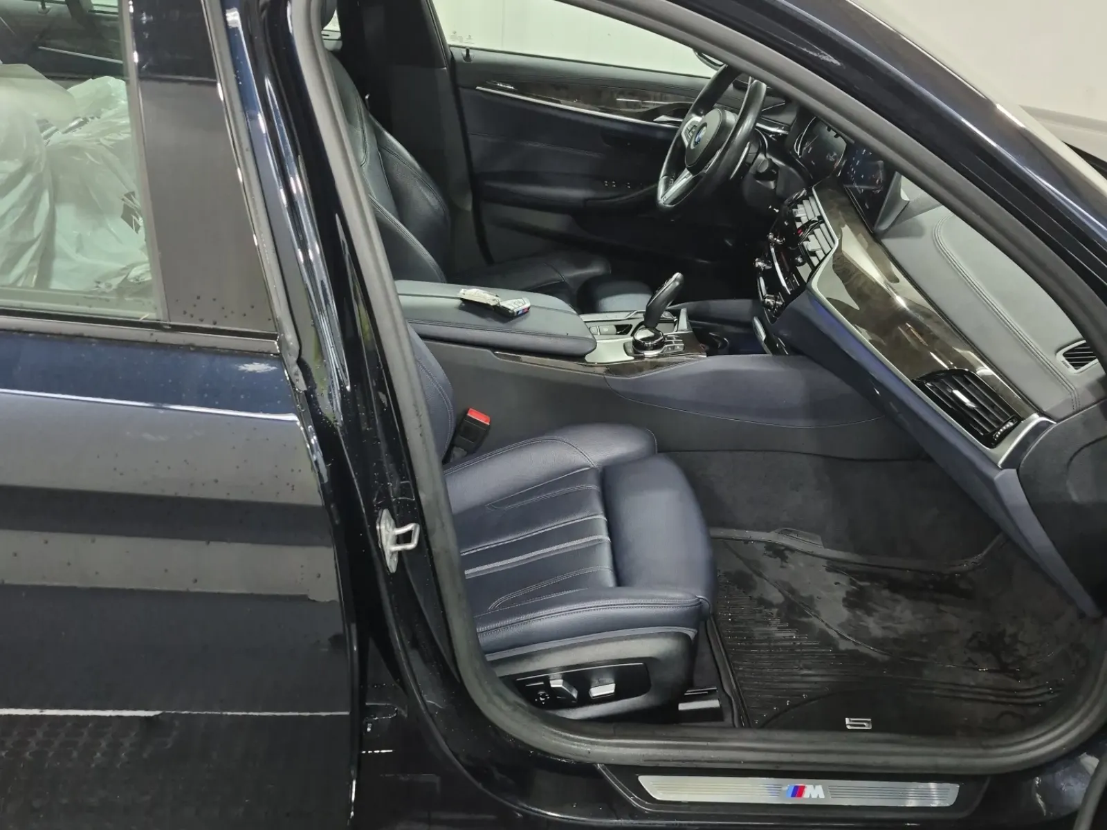 Right Side Interior Photo