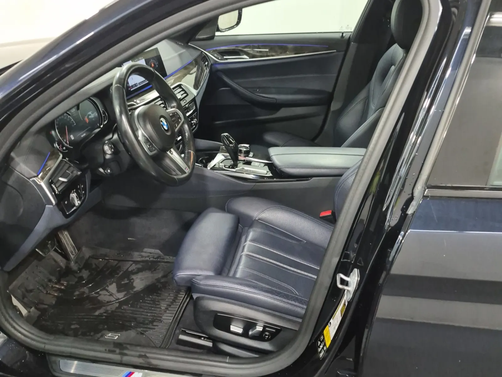 Front Interior Photo