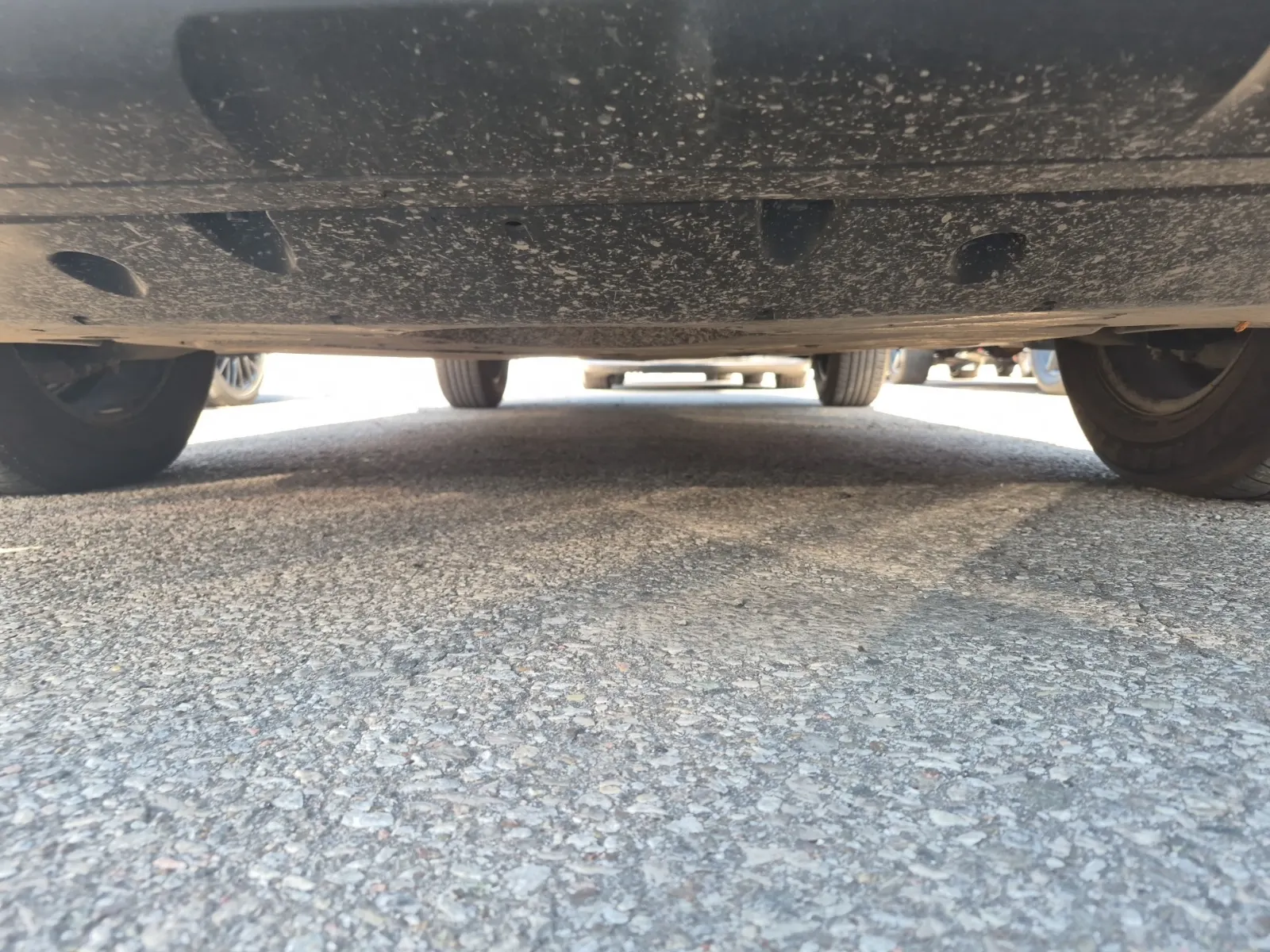 Undercarriage - Front Photo